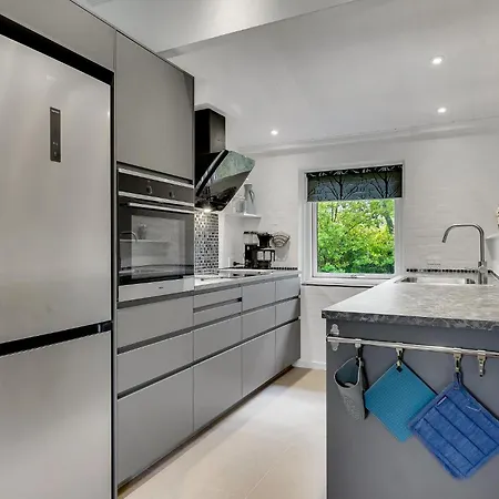 Feriehus 3 Bedroom Awesome In *